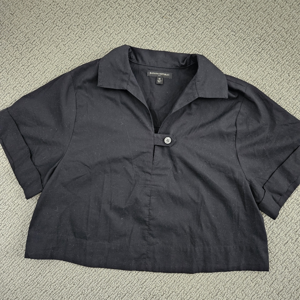 **SOLD**NWOT Banana Republic Poplin Crop Top Black Womens Medium